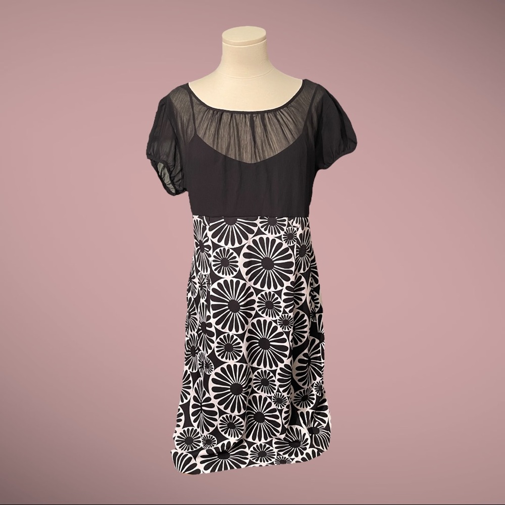 Aroma Studio Black and White Dress Size 16